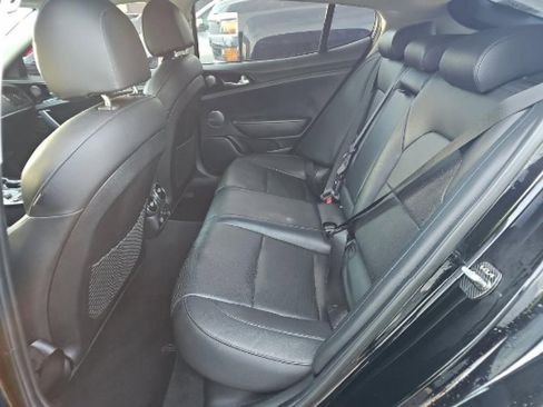 Used 2018 Kia Stinger Premium image 17