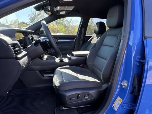 New 2026 GMC Terrain AT4 w/ LPO, Black Badging Package image 19