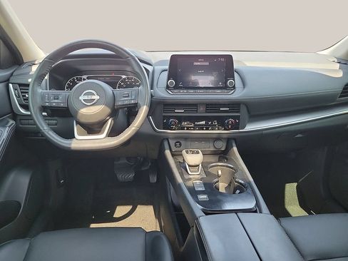 Used 2024 Nissan Rogue SV w/ SV Premium Package FWD image 10