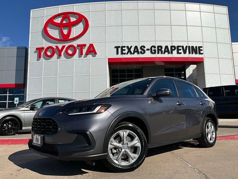 Used 2025 Honda HR-V LX image 2