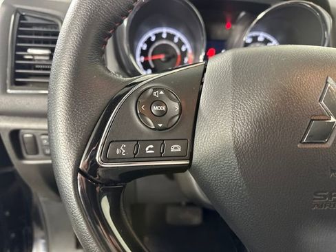 Used 2025 Mitsubishi Outlander Sport LE image 15