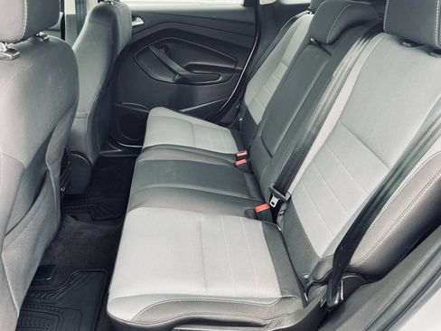 Used 2016 Ford Escape SE w/ SE Cold Weather Package AWD/4WD image 12