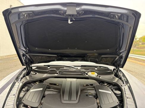 Used 2017 Bentley Continental GT image 6