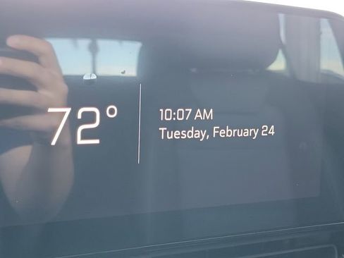 New 2026 Chevrolet Trax LT w/ LPO, Blackout Package image 12