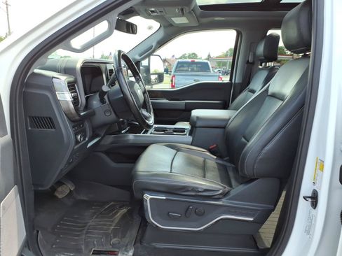 Used 2023 Ford F350 Lariat w/ Lariat Ultimate Package AWD/4WD image 13