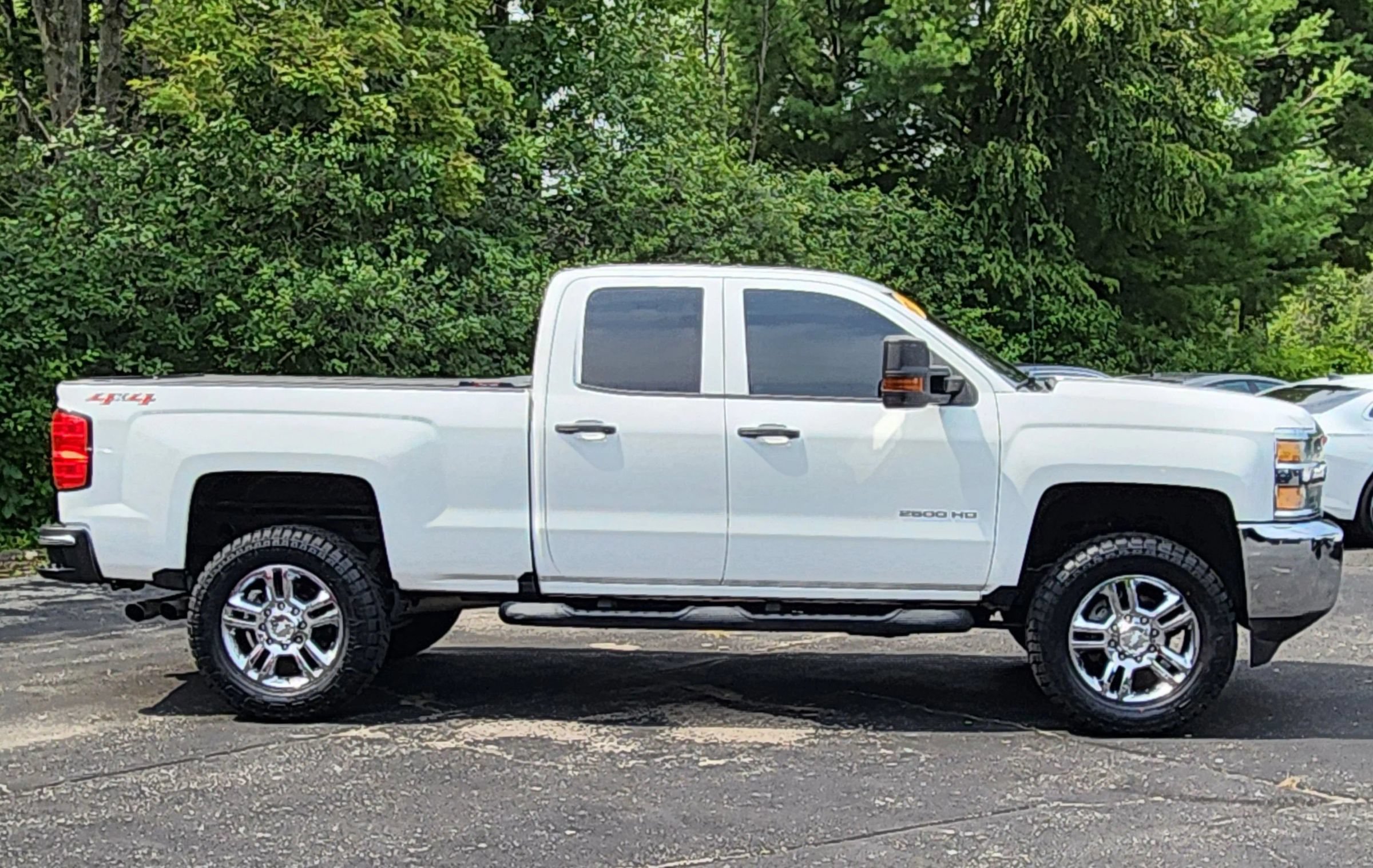 Used 2019 Chevrolet Silverado 2500 W/T AWD/4WD image 8