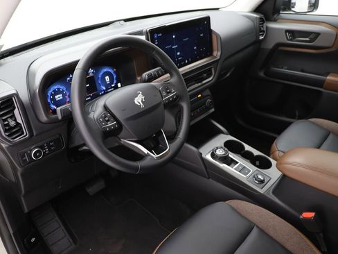 Used 2025 Ford Bronco Sport Outer Banks w/ Outer Banks Tech Package+ image 14