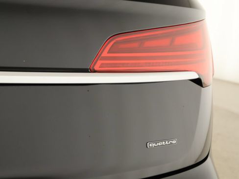 Used 2021 Audi Q5 2.0T Premium Plus w/ Premium Plus Package AWD/4WD image 34