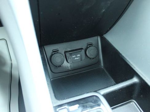 Used 2013 Hyundai Sonata Limited w/ Premium Pkg FWD image 19