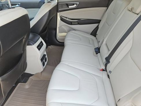Used 2019 Ford Edge Titanium AWD/4WD image 31