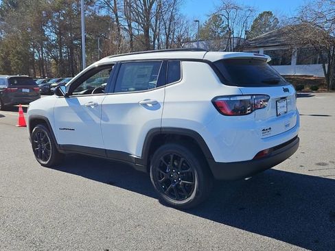 New 2026 Jeep Compass Latitude image 6
