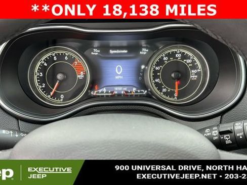 Used 2021 Jeep Cherokee Limited image 14
