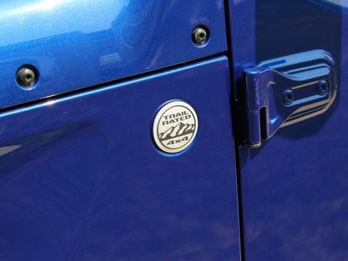 Used 2020 Jeep Wrangler Sport AWD/4WD image 9