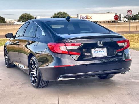 Used 2022 Honda Accord Touring image 5