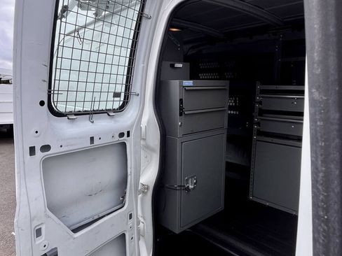 Used 2013 Chevrolet Express 2500 RWD image 18