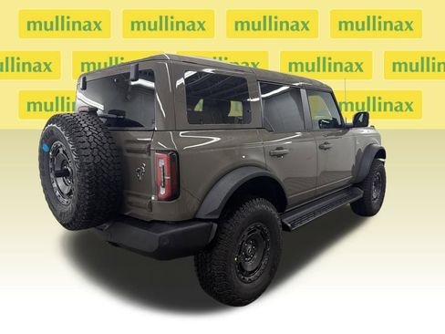 New 2025 Ford Bronco Outer Banks w/ Sasquatch Package image 3