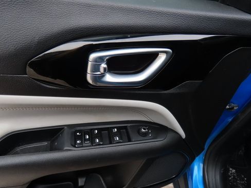 Used 2024 Jeep Compass Limited image 25