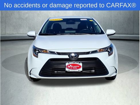 Certified 2025 Toyota Corolla LE FWD image 2