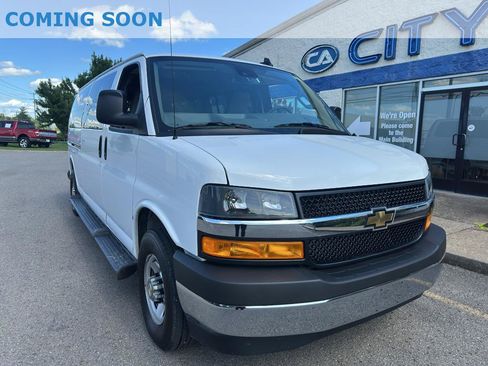 Used 2025 Chevrolet Express 3500 LT w/ LT Preferred Equipment Group RWD image 1
