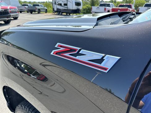 Used 2019 Chevrolet Silverado 1500 RST w/ All-Star Edition AWD/4WD image 12