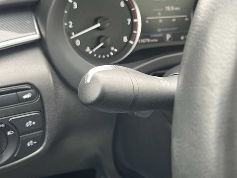 Used 2023 INFINITI QX50 Sport image 34