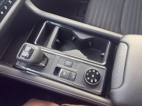 Used 2024 Nissan Pathfinder Rock Creek image 27