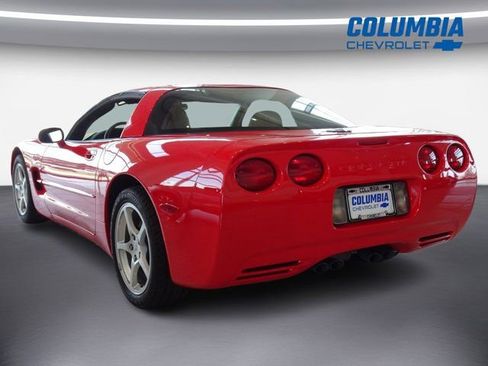 Used 2000 Chevrolet Corvette Coupe w/ Roof Pkg RWD image 5