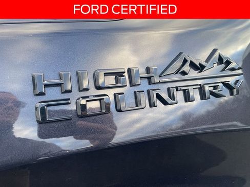 Used 2023 Chevrolet Silverado 1500 High Country w/ Technology Package image 2