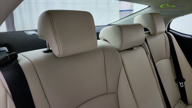 Used 2025 Lexus ES 350 w/ Premium Package FWD image 38