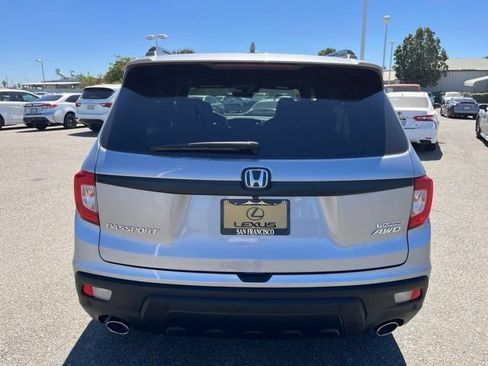 Used 2021 Honda Passport Touring image 4