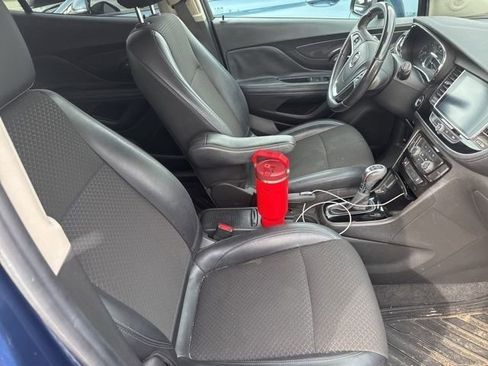 Used 2020 Buick Encore Preferred image 23