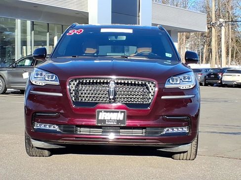 Certified 2024 Lincoln Aviator Black Label w/ Jet Package image 3