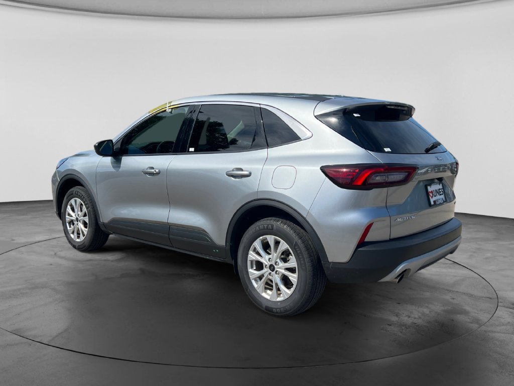 Used 2024 Ford Escape Active AWD/4WD image 5