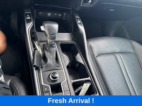 Used 2023 Kia Sorento EX w/ Panoramic Sunroof Package FWD image 9