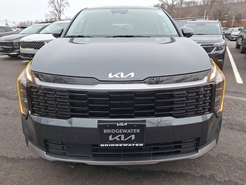 New 2026 Kia Sportage S image 2