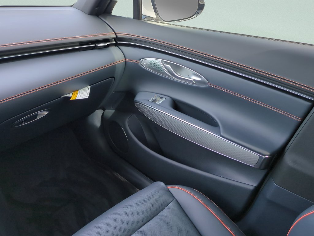 Used 2026 Genesis GV70 2.5T Sport Prestige AWD/4WD image 16