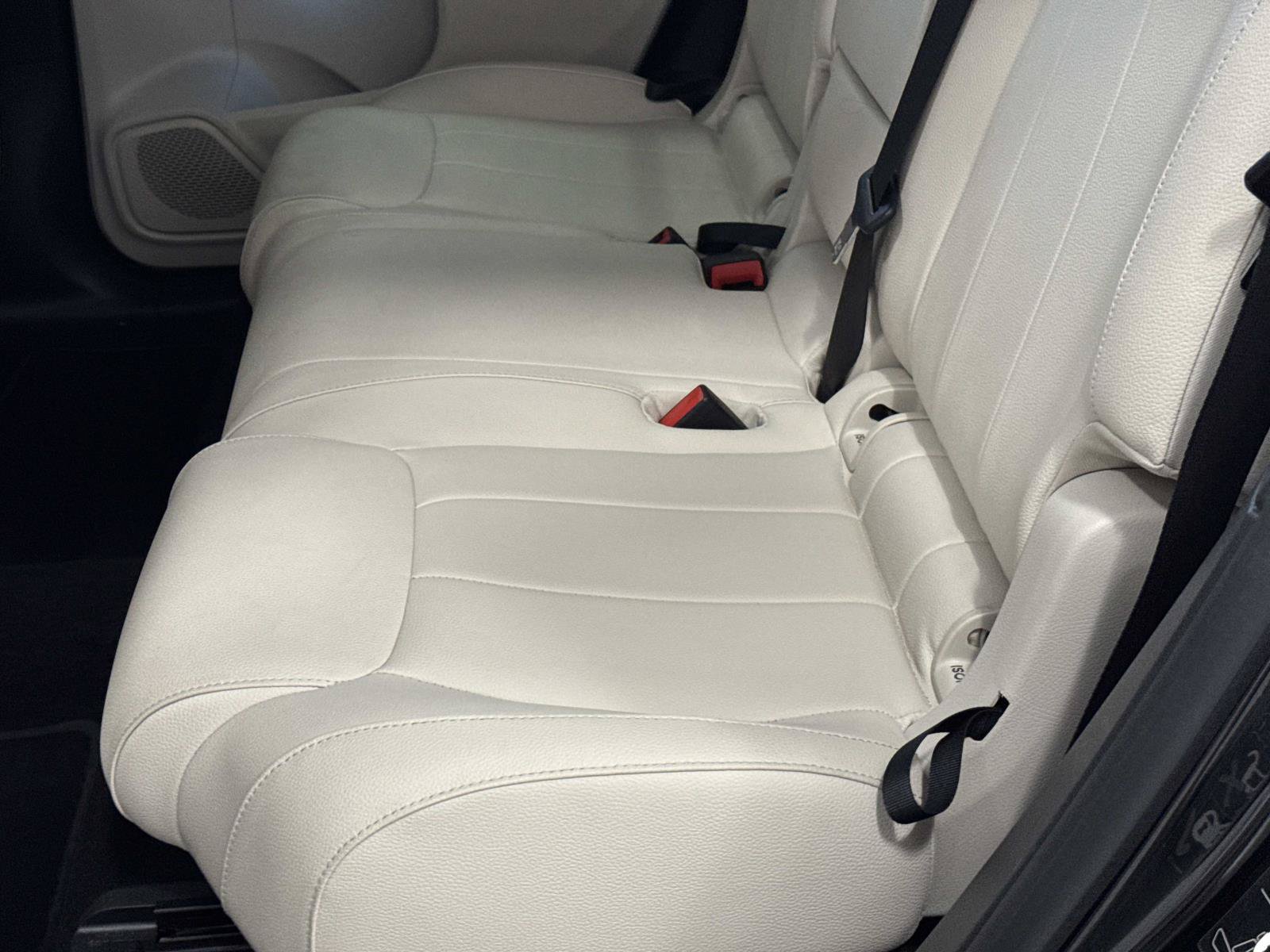 Certified 2023 Mercedes-Benz EQB 300 4MATIC image 5