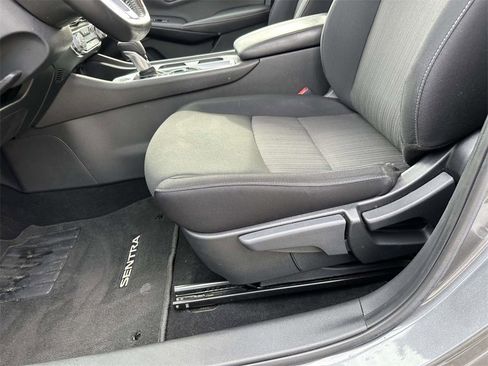 Used 2022 Nissan Sentra SV w/ All-Weather Package image 17