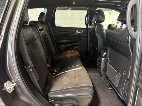 Used 2020 Jeep Grand Cherokee Altitude AWD/4WD image 16
