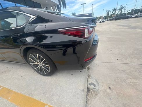Used 2024 Lexus ES 350 w/ Premium Package FWD image 5
