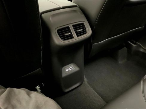 Used 2023 Buick Envision Preferred AWD/4WD image 10