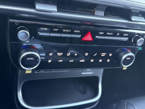 New 2026 Hyundai Ioniq 9 Limited image 21