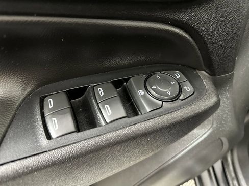 Used 2020 Chevrolet Equinox LT image 23