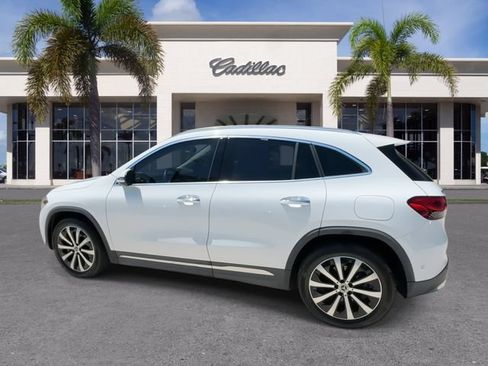 Used 2023 Mercedes-Benz GLA 250 4MATIC w/ Premium Package image 9