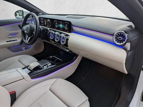 Used 2020 Mercedes-Benz CLA 250 4MATIC image 23