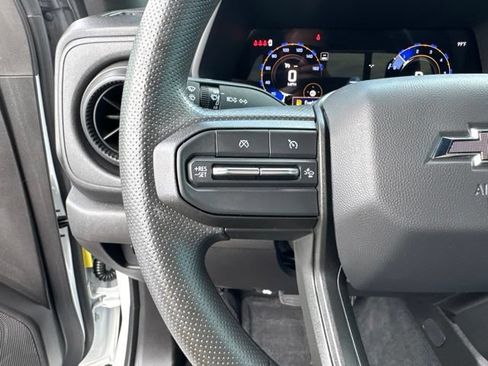 Used 2025 Chevrolet Colorado Trail Boss AWD/4WD image 15