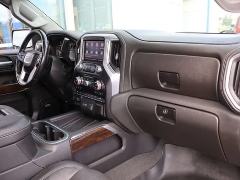 Used 2019 GMC Sierra 1500 SLT w/ SLT Premium Plus Package AWD/4WD image 40