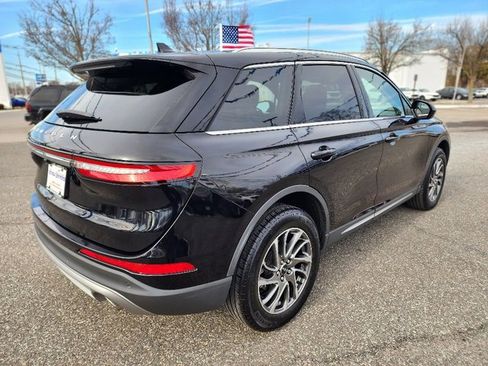 Used 2022 Lincoln Corsair Standard w/ Equipment Group 101A image 5