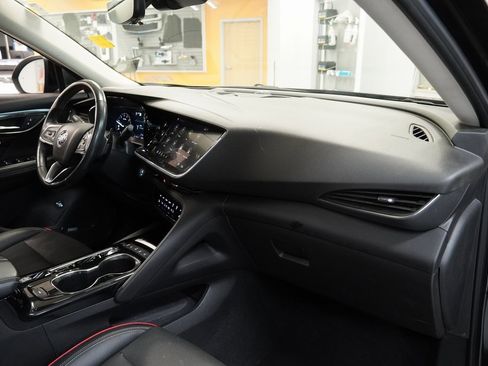 Used 2022 Buick Envision Essence w/ Technology Package II image 36