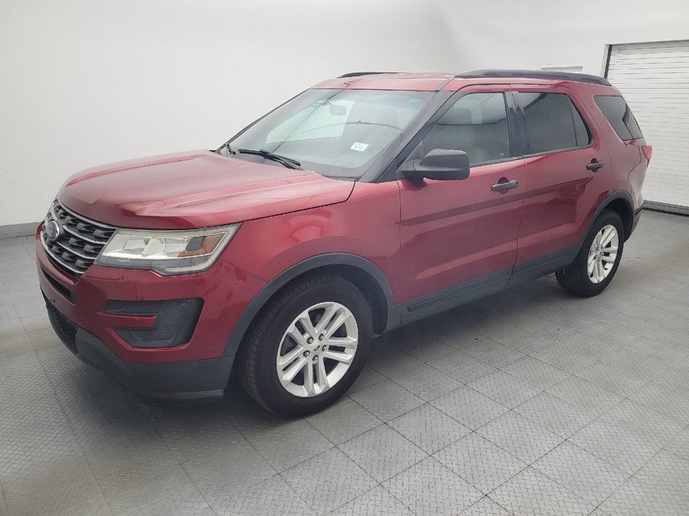 Used 2016 Ford Explorer FWD image 2